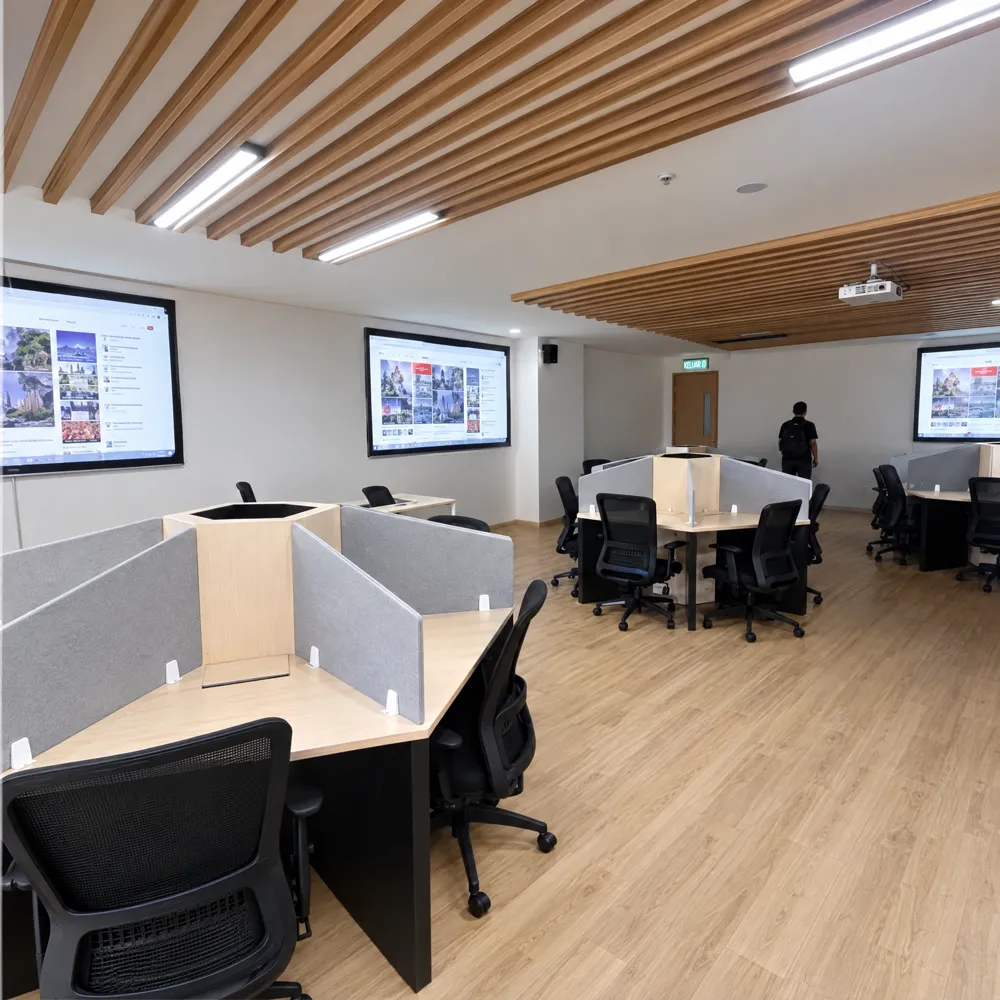 Collaborative room with displays and work pods